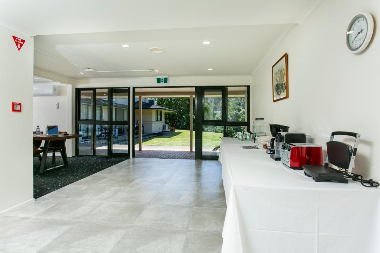 Albany Oak Motel Auckland Exterior photo